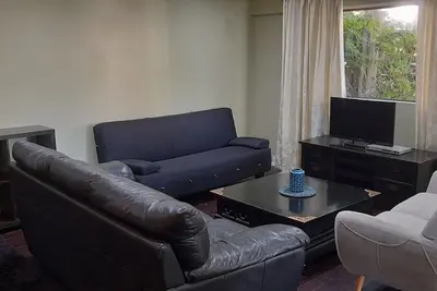 Image de Bush Setting-Large  1 Bedroom Apartment