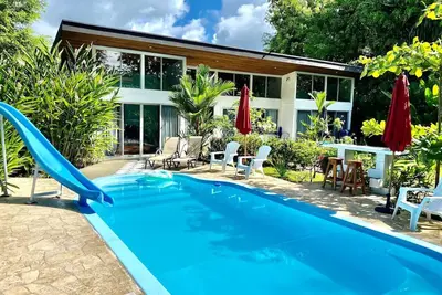 Image de Beach home, A\/C, Pool, Wi-Fi, Family