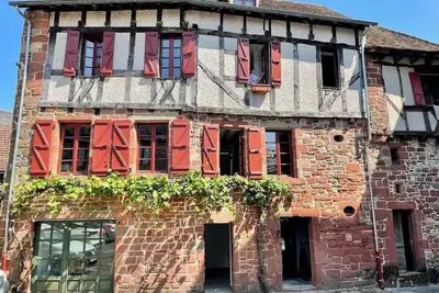 Image de Grande Maison pour 8 personnes - Bourg de Meyssac