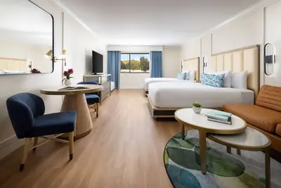 Image de Premium Two Queen, The Anza A Calabasas Hotel, Pool, Near Lake Calabasas Park