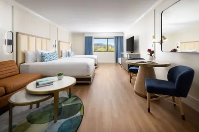 Image de Two Queen Standard, The Anza A Calabasas Hotel, Pool, Near Lake Calabasas Park