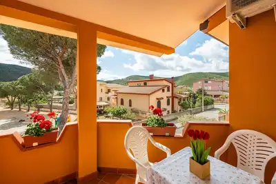 Image de Maison de vacances 'Marika - Domus De Maria - Chia' avec terrasse privée, Wi-Fi et climatisation