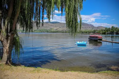 Image de Snowbirds! Lakeside, spacious, 2 bed 2 Full bath King rooms, top floor Feb-May