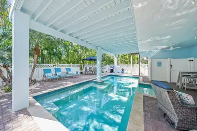 Image de Griffins Island Getaway – Ami Coastal Luxury w/ Pool, Game Room, Ev Charger, Near Beach
