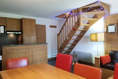 Image de Appartement 3 pièces  8 personnes à Arc 1600 à côté des pistes et des commerces, avec accès gratuit à la piscine et au sauna de
