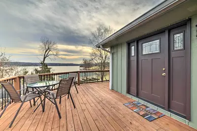 Image de Barkley Breeze, Waterfront, Private Dock, & Kayaks!