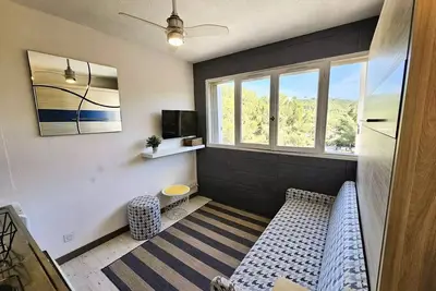 Image de Studio moderne au calme, piscine dans la résidence, lave linge