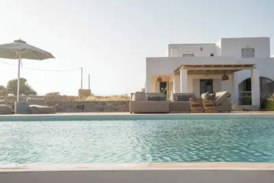 Image de Villa Sunlight · Spectacular 5 Br Seafront Villa A