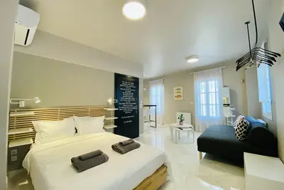 Image de Patroou 1·Luxury Studio in Historical Center·Goldf