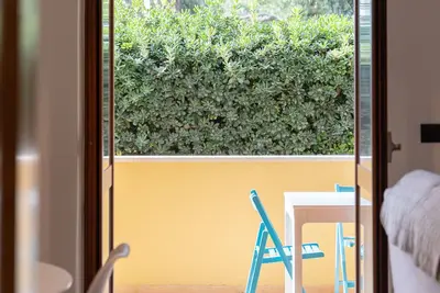 Image de Sa Domitta e Mare, beachfront apartment.