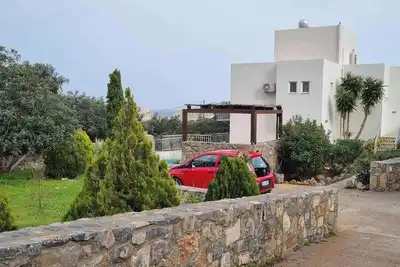 Image de Plaka-Sleeps4-Parking-Pool-HotTub-SeaViews