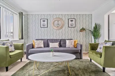 Image de The Olive Nest Lush House in Ashford with Drive