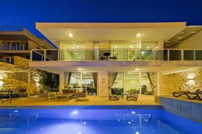 Image de Villa Lumière 1, située dans le quartier Kızıltaş de Kalkan, 8 personnes