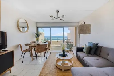 Image de Terrasses du levant · La Perle • Vue Mer, Parking Privée, Tv 4k, Fibre