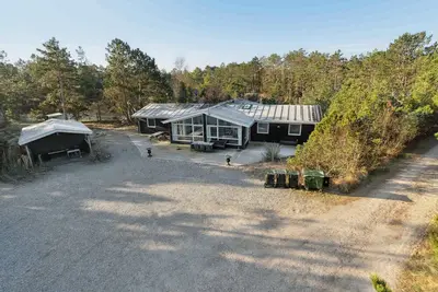 Lovely summer house with sea view