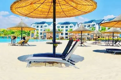 Image de Cozy lagoon Penthouse, Family friendly!