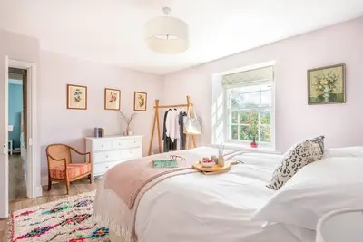 Image de Beautiful Charlestown cottage - 2 mins to beach