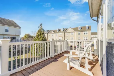 Image de Friday to Friday rental in Creekside Community!