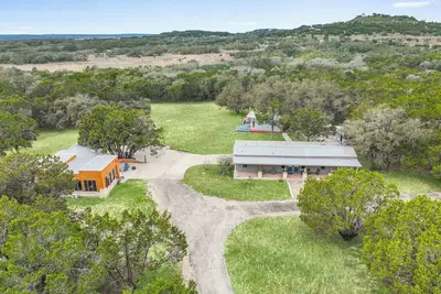 Image de Starlight Meadow I Couples, Bridal parties, families!