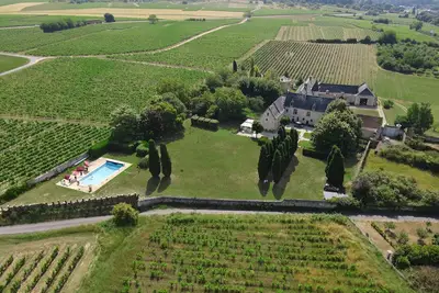 Image de Château entier avec grande piscine chauffée au coeur des châteaux de la Loire