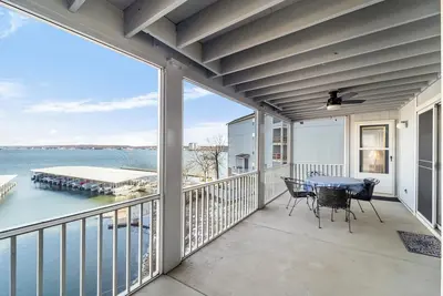 Image de Regatta Bay 404c - Walk in level in nice complex