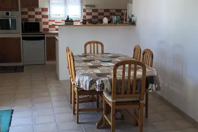 Image de villa avec piscine 8 personnes 4 chambres