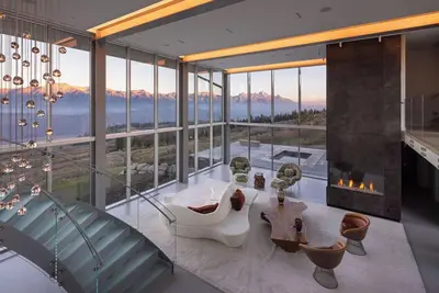 Image de Stunning over 11k sq ft New modern glass 6-bed 9-bath estate in Jackson Hole