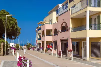 Image de Appartement à Solenzara, climatisé, balcon, piscine comunitaire, proche plage, B6