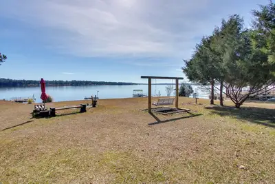 Image de Waterfront Gem w/ Fire Pits & Dock in Georgetown