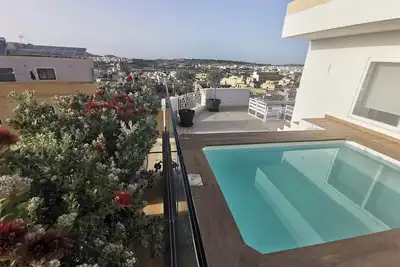 Image de Modern Luxury Penthouse w\/Pool and Views in Sannat