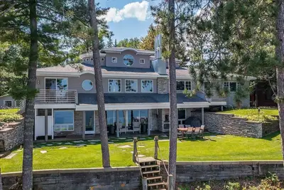 Image de Gull Lake Luxury, 4-Br house with all the amenities you could ever want or need!