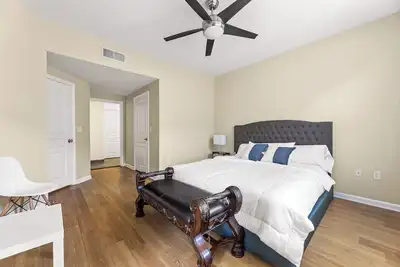 Image de 2-bedroom apartment in superb Santa Clarita with WiFi, Ac, fitness room