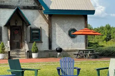Image de Storybook Cottage on Flx wine trail: fire pit & starry skies