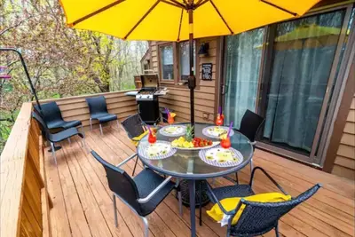 Image de Look for this townhome with premier host Vacation Homes of Galena.