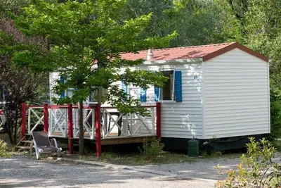 Image de Camping 4 étoiles - Piscine - ccaifhh