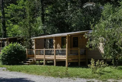 Image de Camping 4 étoiles - Piscine - ccaifig