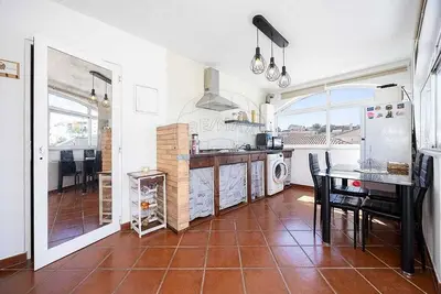 Image de Independent apartment on top of villa