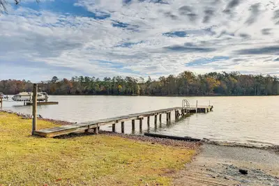 Image de Saluda River Retreat w/ Boat Ramp & Water Views!