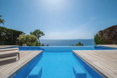 Villa Spa Beachfront Pool - Herce Property