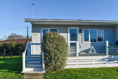2 bedroom accommodation in Lowestoft