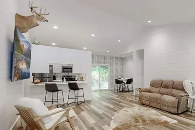 Image de Cozy Mountain Hideaway, Next to Hiking Trails & Waterfalls!