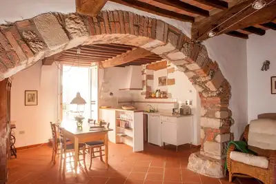 Image de Appartement 'Il Castello Gavorrano' avec vue sur le lac, jardin partagé et Wi-Fi
