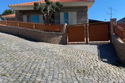 Image de Villa 'Casa Da Carriça' avec piscine privée, terrasse privée et Wi-Fi