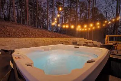 Image de 12bdr| 34+ppl|TripleTreehomes|HotTubs|Chatt Vistas