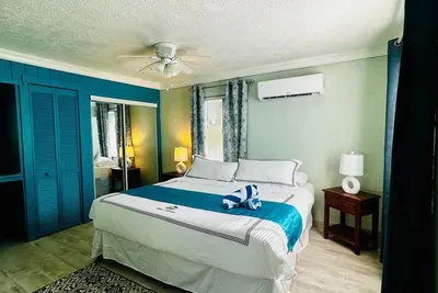 Image de Experience the passion of hospitality, cleaning, and good location!