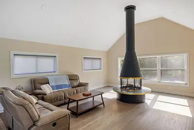 Image de Mtm Premier, Modern 3 Bedroom, 2 1\/2 baths