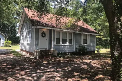 Image de Cute 4br Modern Farmhouse Home+ Large Yard!