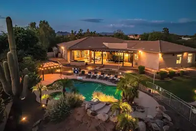 Image de Private Movie Theater, Luxury Pool, Hot Tub