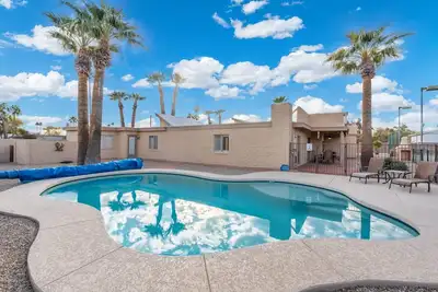 Image de Scottsdale Oasis: Heated Pool, Private Tennis Court
