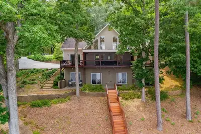 Image de Reel Deal | Deep Water | Amenities Galore
